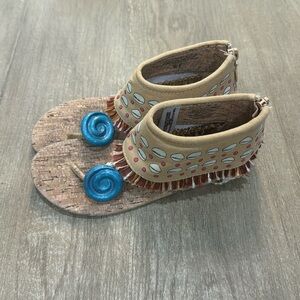 Disney Store Moana Sandals Size 13/1